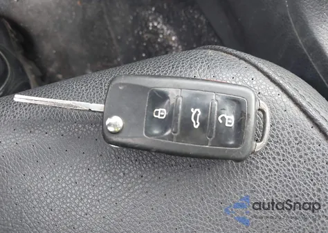 2011 Volkswagen Jetta 2.5L Se z USA, uszkodzony, nr VIN 3VWDZ7AJ8BM328187